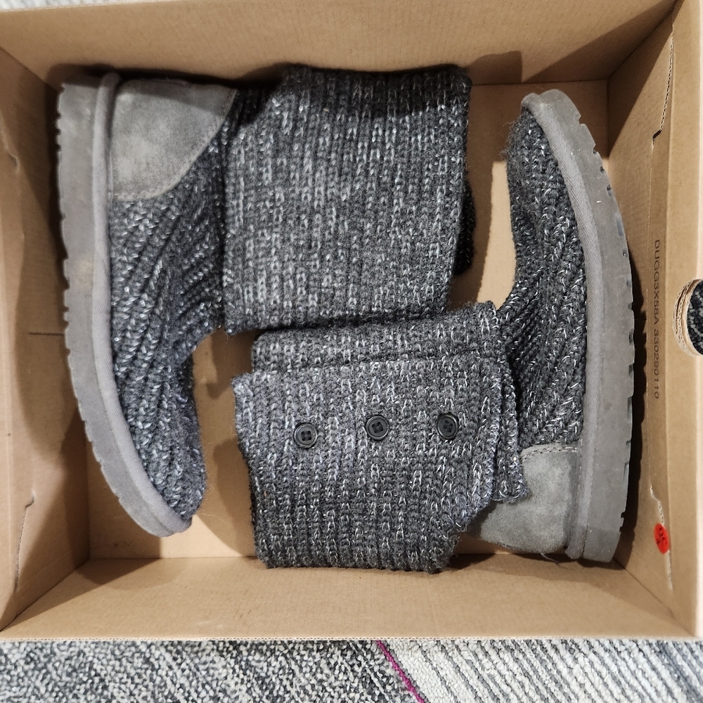 Ugg